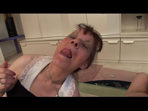 ❤️ Deux grands-mères et un grand-père font une partie à trois ❤️❌ Porno fb at us ☑